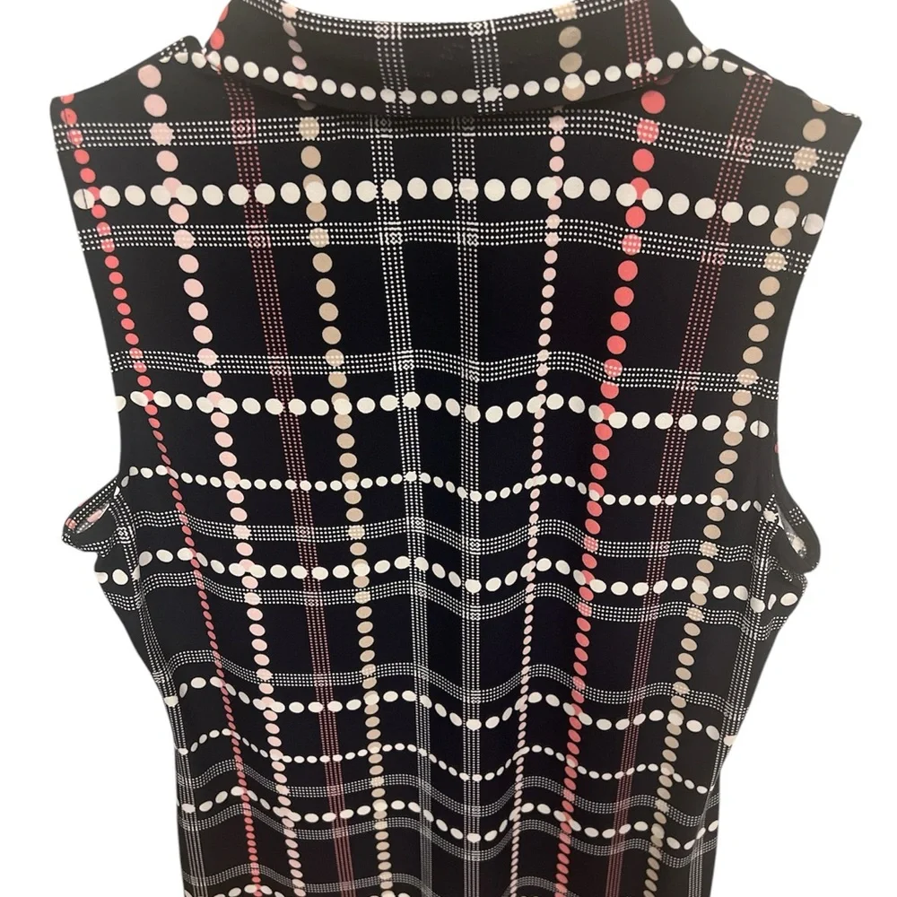 SOLD Tommy Hilfiger Women's Black and Pink Sleeveless Top - Picture 2 of 5
